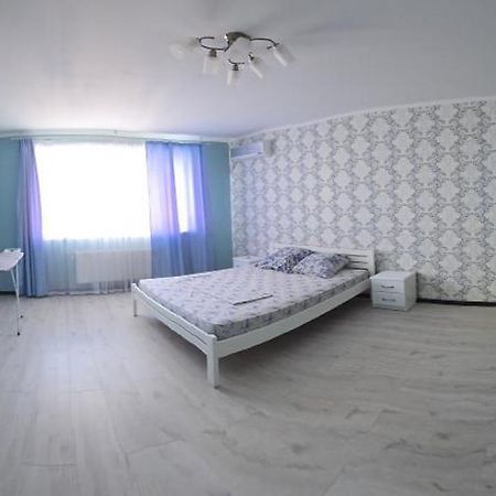 Apartment On Parkovaya TTchornomorsk Extérieur photo