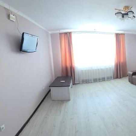 Apartment On Parkovaya TTchornomorsk Extérieur photo